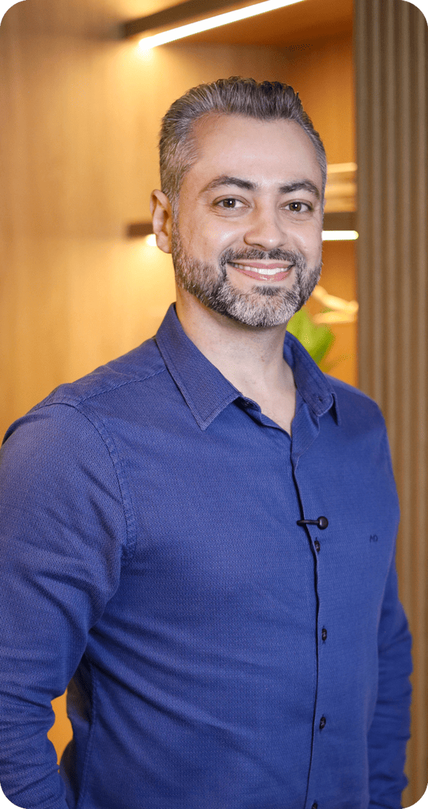 Foto-sobre-o-Dr,-João-Henrique-004